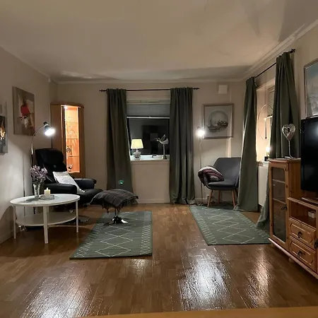 アパート House Centrally Located In