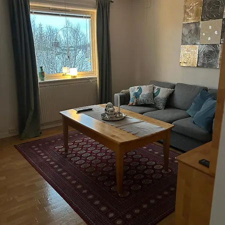 House Centrally Located In Apartment *